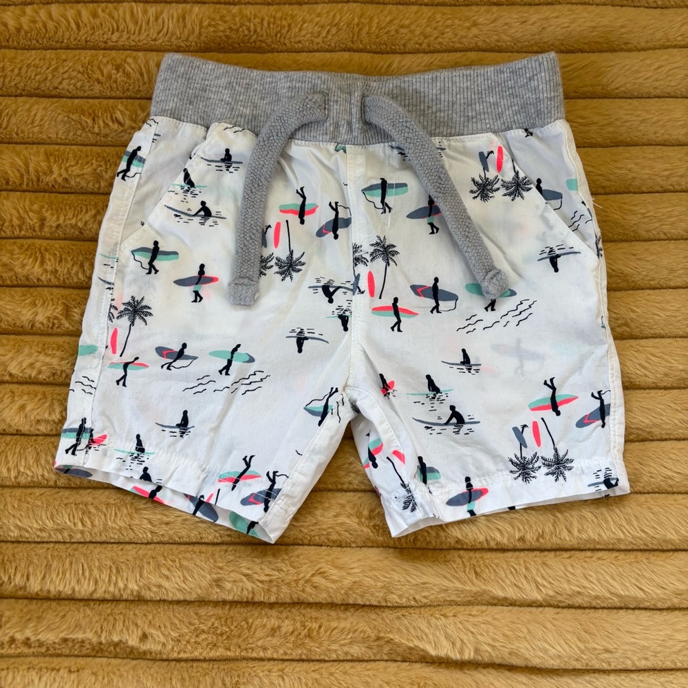 Tucker + Tate Gray and White Playful Print Shorts